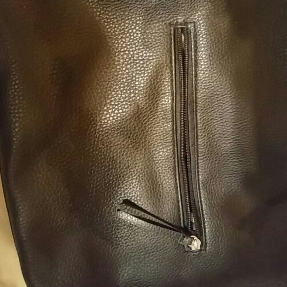 Handbag - Picture 3 of 6